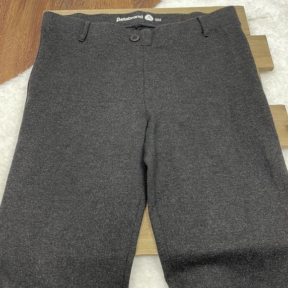 Betabrand Straight-Leg Classic Dress Pant Yoga Pants Charcoal Petite - Picture 4 of 6